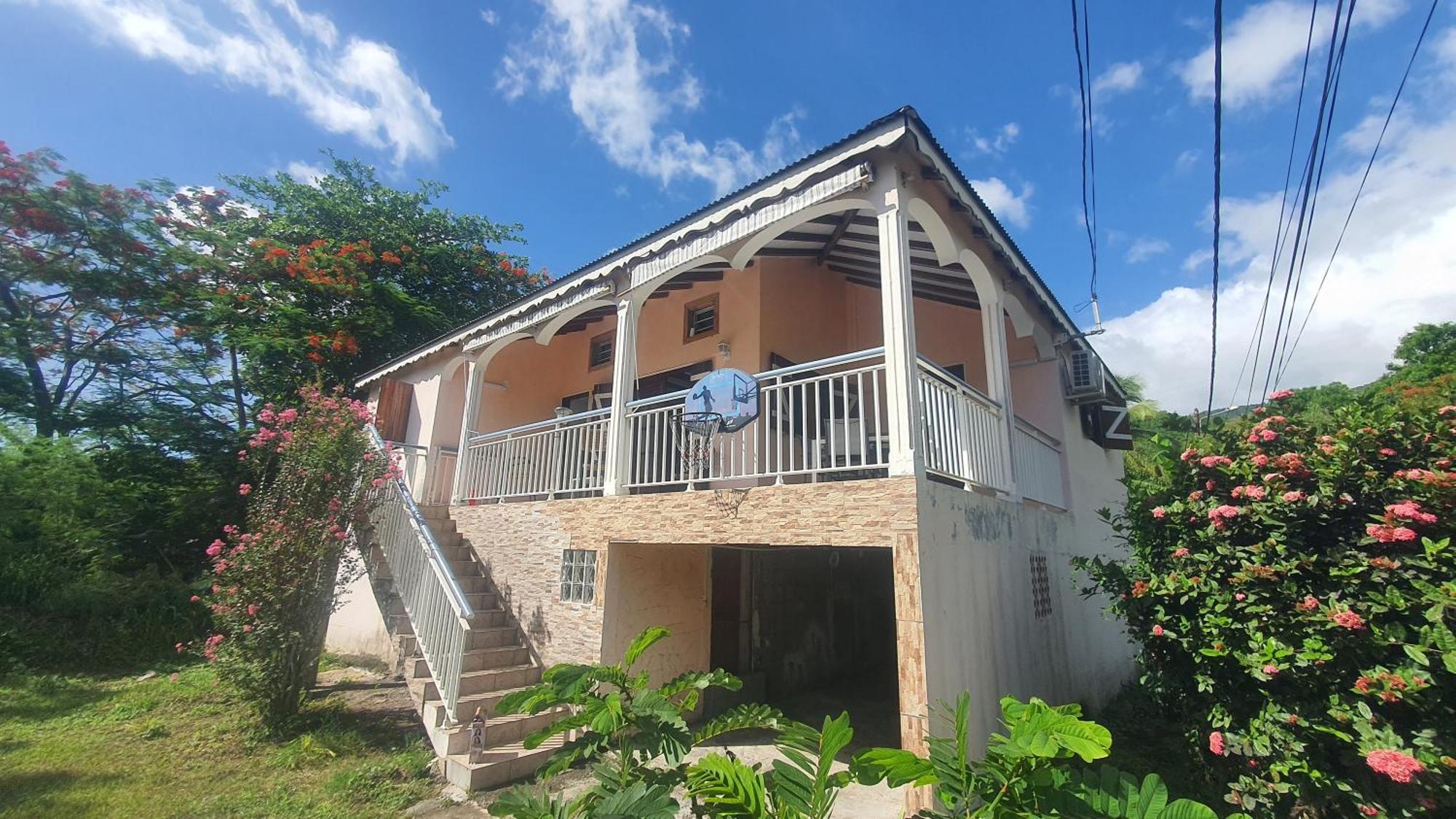 Ferienwohnung Au Coeur De Douenel Bouillante Cheques Vacances Acceptees Exterior foto